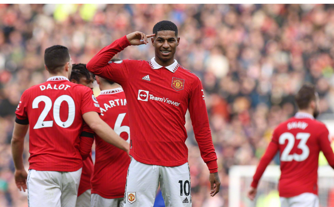 首次亮相的 首次亮相的